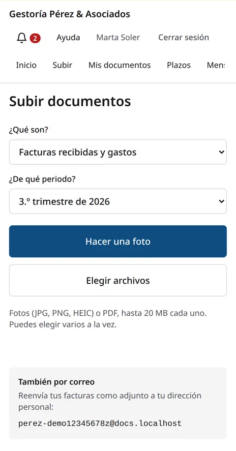 Portal de clientes para gestorías en un móvil